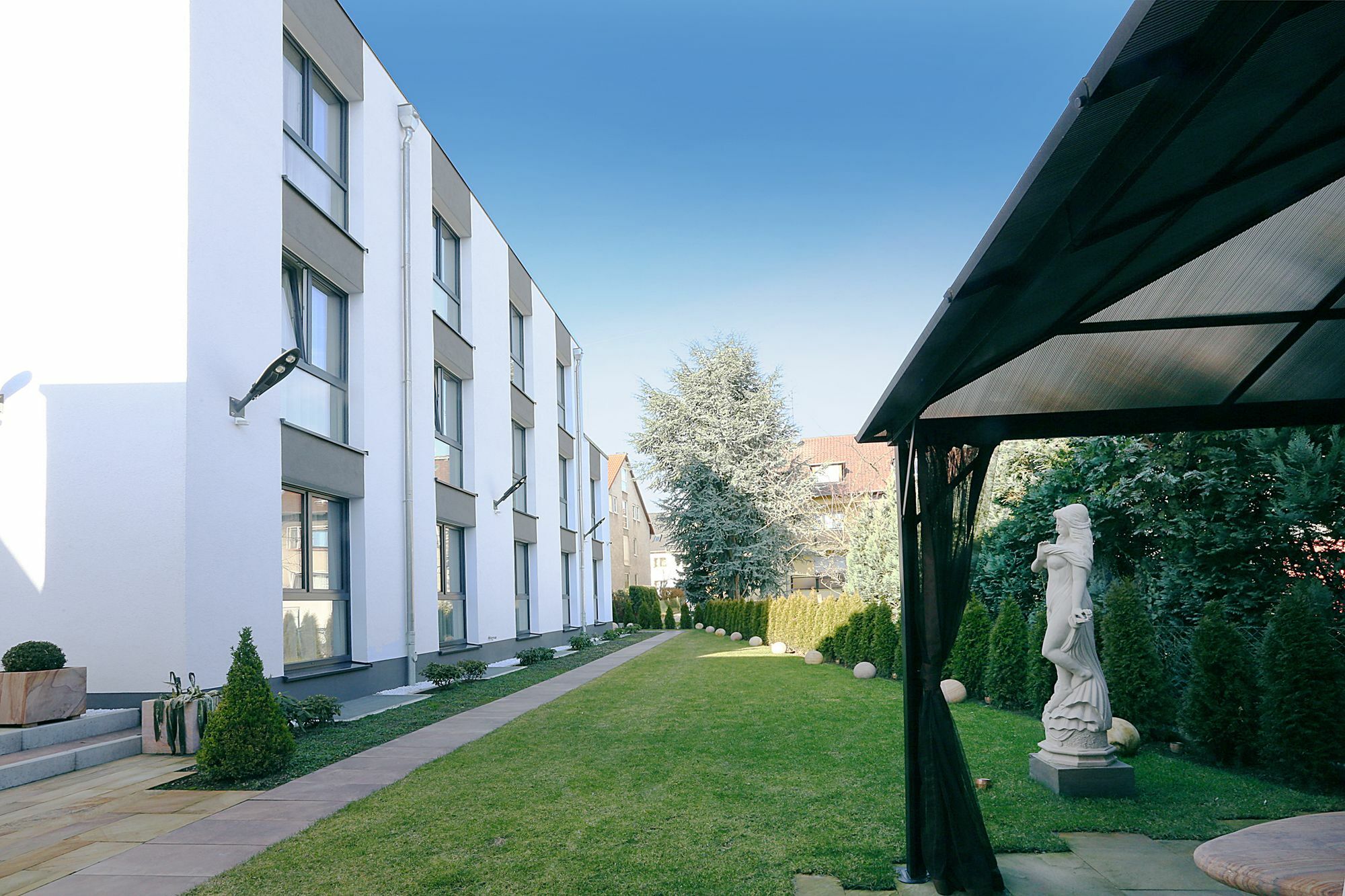 Naam Hotel & Apartments Frankfurt City-Messe Airport Frankfurt am Main Exterior photo